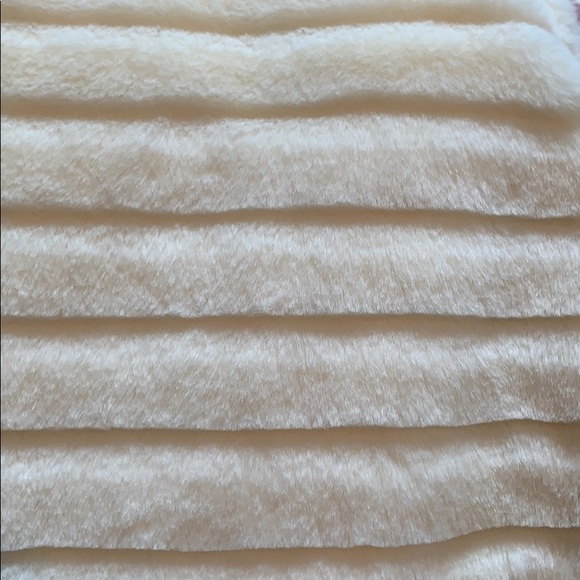 Scarf - Picture 2 of 3